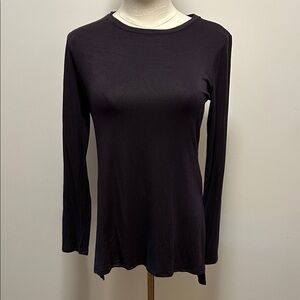 Athleta Dark Purple Long Sleeve High Low Top size XS